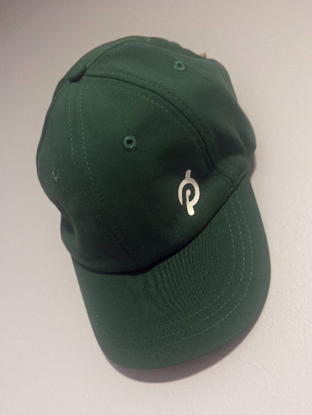 Peloton Cadent Run Hat NWT Green Adjustable Lightweight Performance Cap